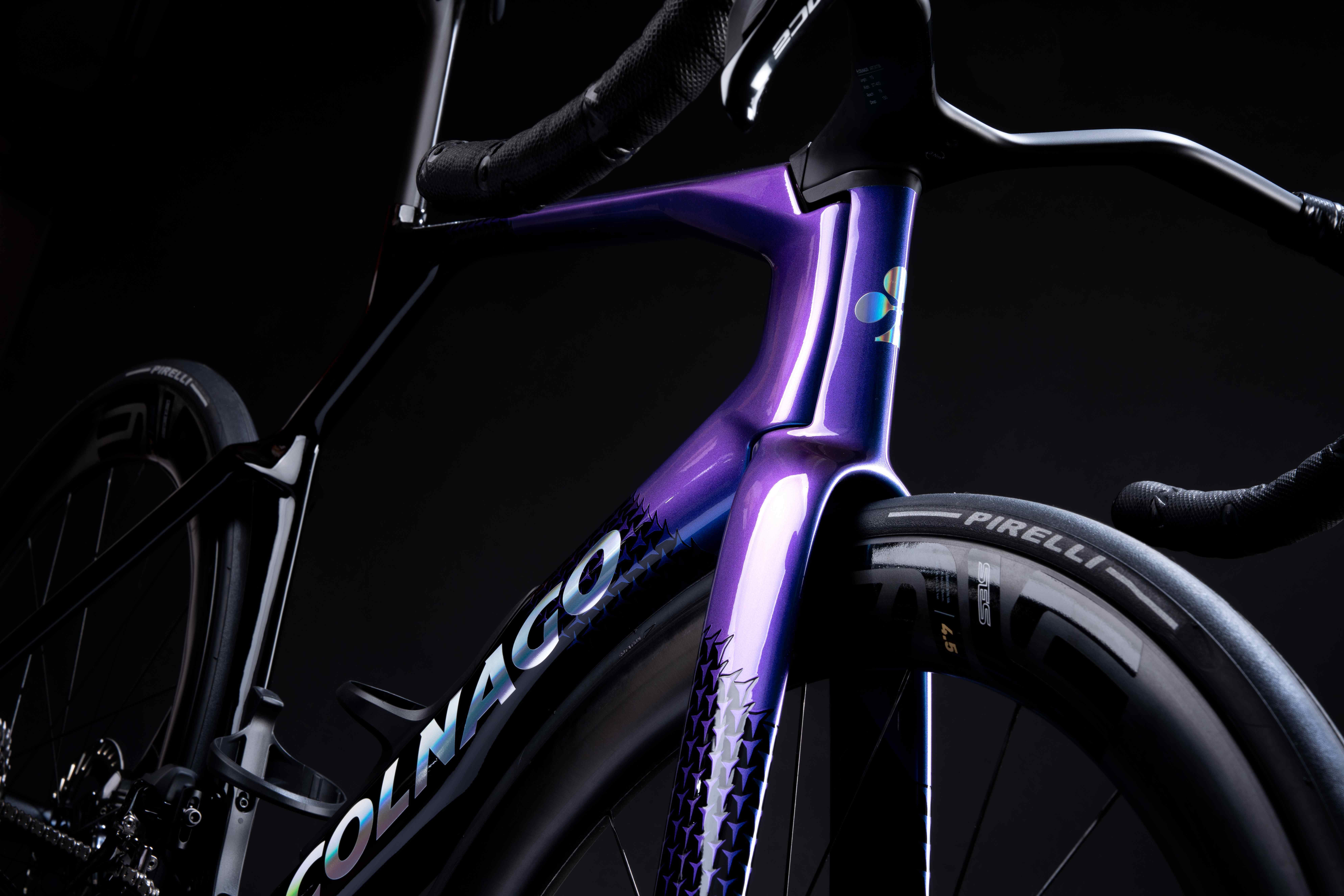 COLNAGO Y1Rs VIOLA particolari fondo nero-8